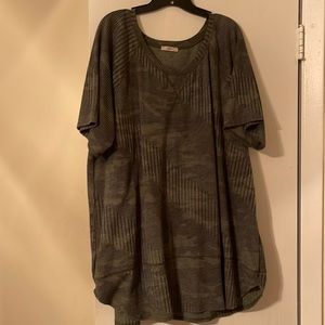Chic Soul Camo Shirt/Tunic